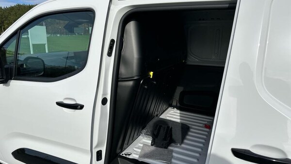 Used Citroen Berlingo 2025 for sale - 76255391: Photo 16