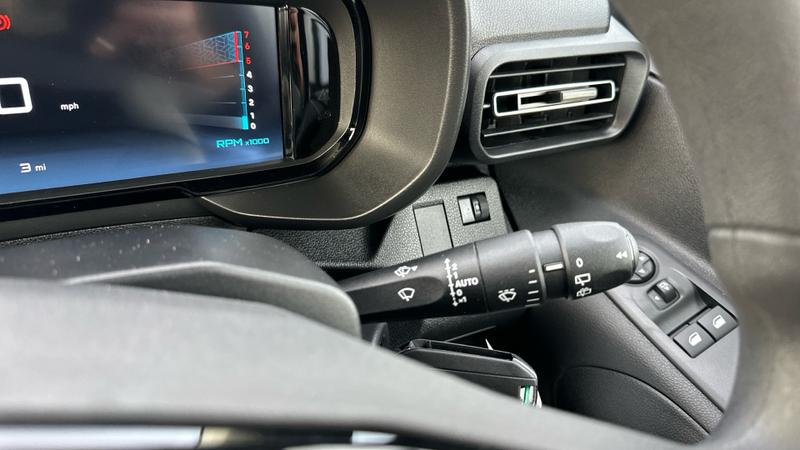 Used Citroen Berlingo 2025 for sale - 76255391: Photo 37