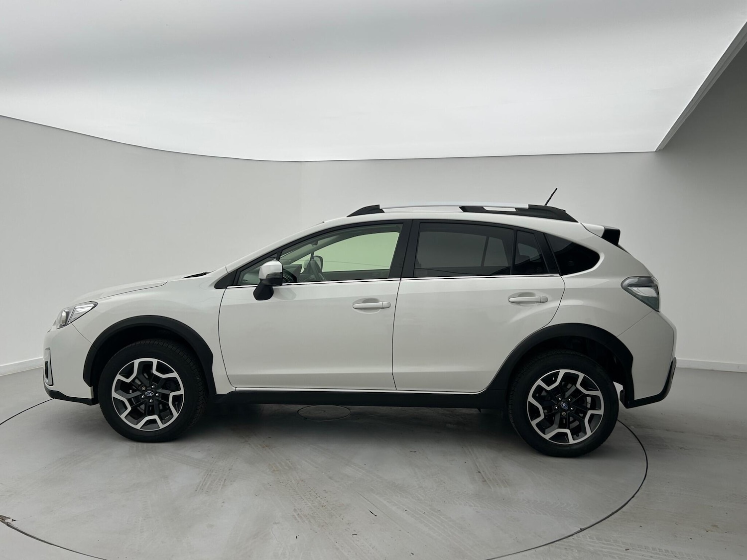 Used Subaru XV 2017 for sale - 76673505: Photo 4