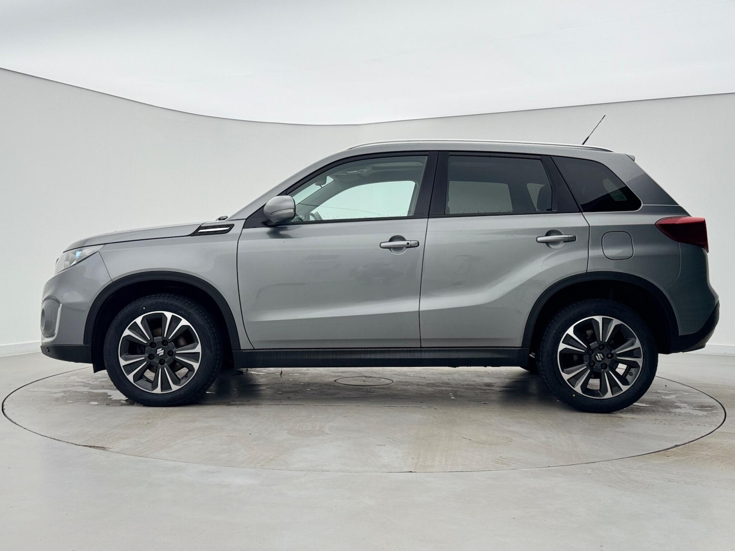 Used Suzuki Vitara 2018 for sale - 76673618: Photo 5