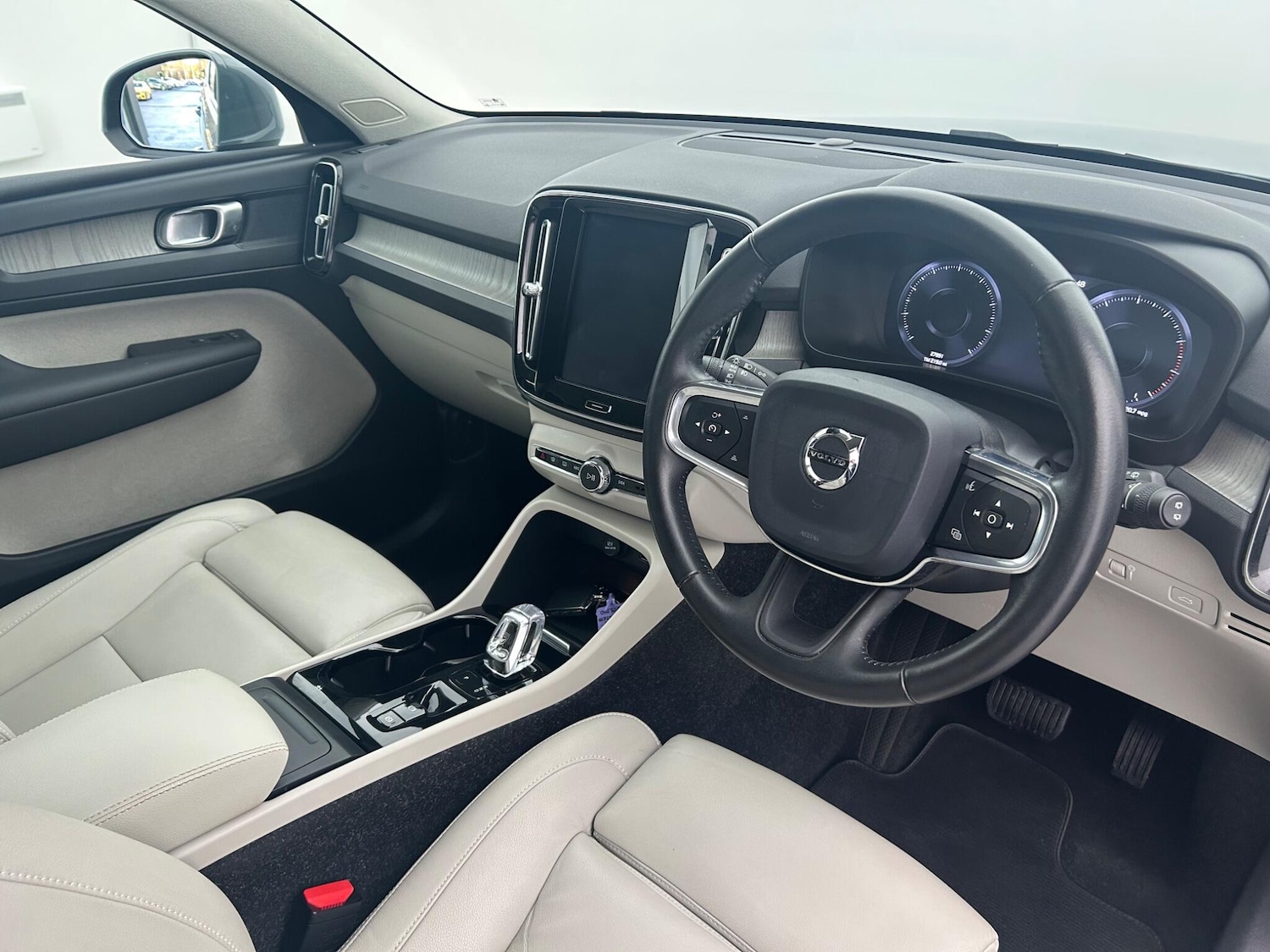 Used Volvo XC40 2019 for sale - 76859103: Photo 10