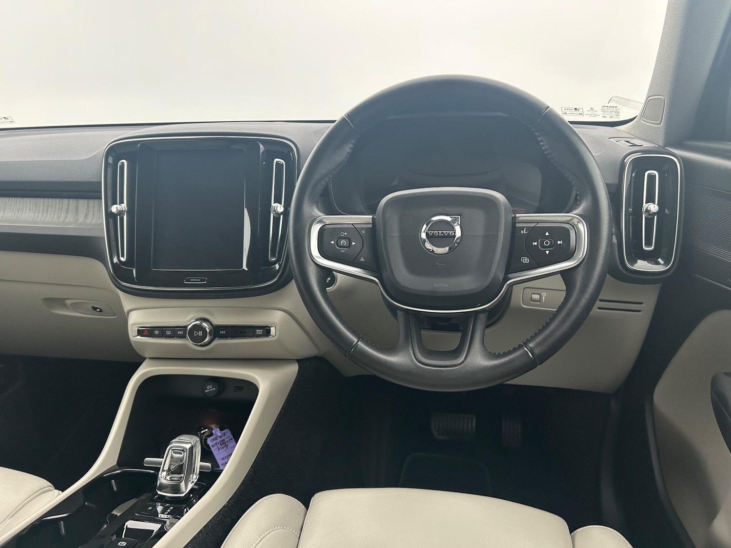 Used Volvo XC40 2019 for sale - 76859103: Photo 3