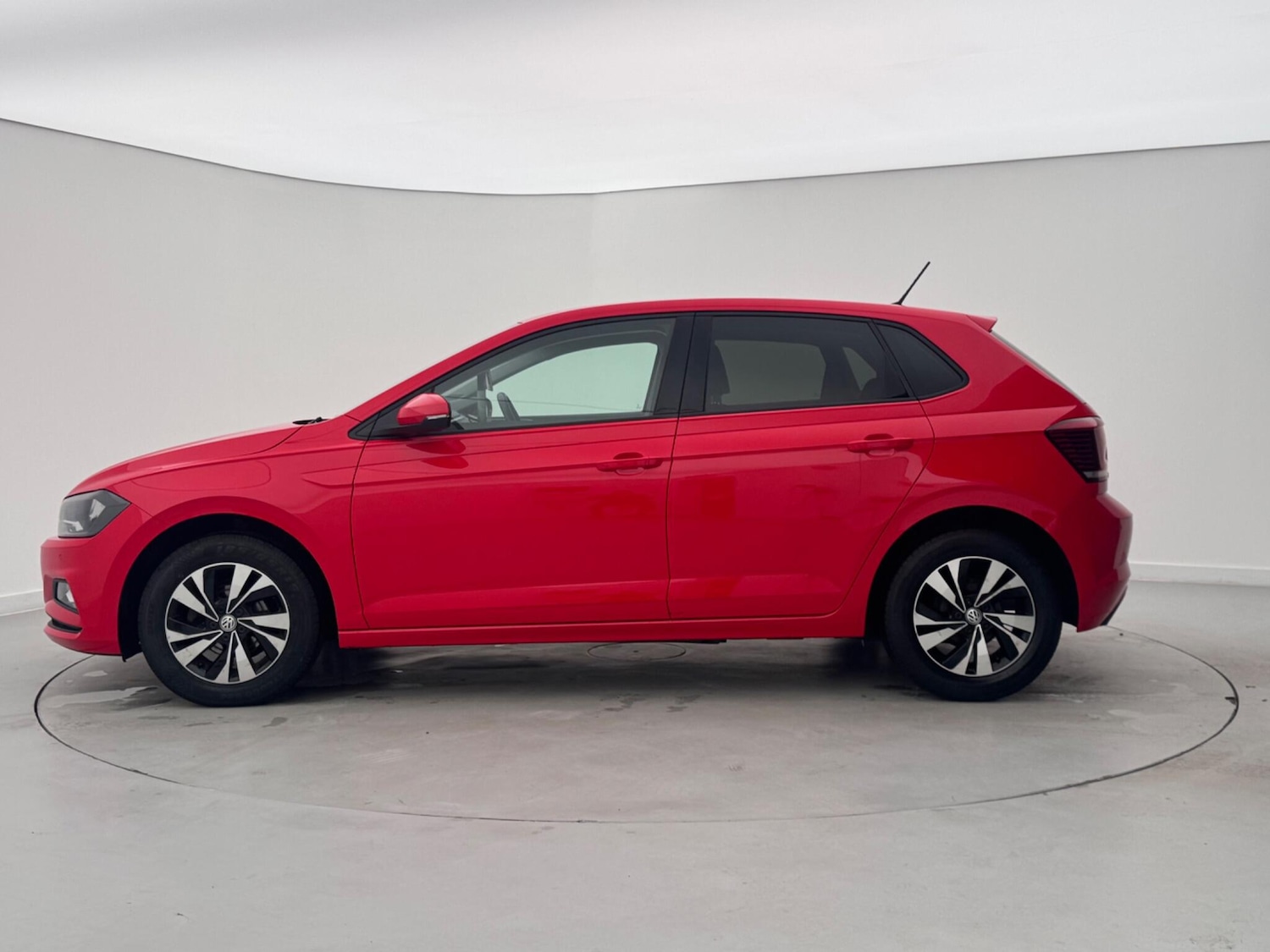 Used Volkswagen Polo 2020 for sale - 76830612: Photo 5