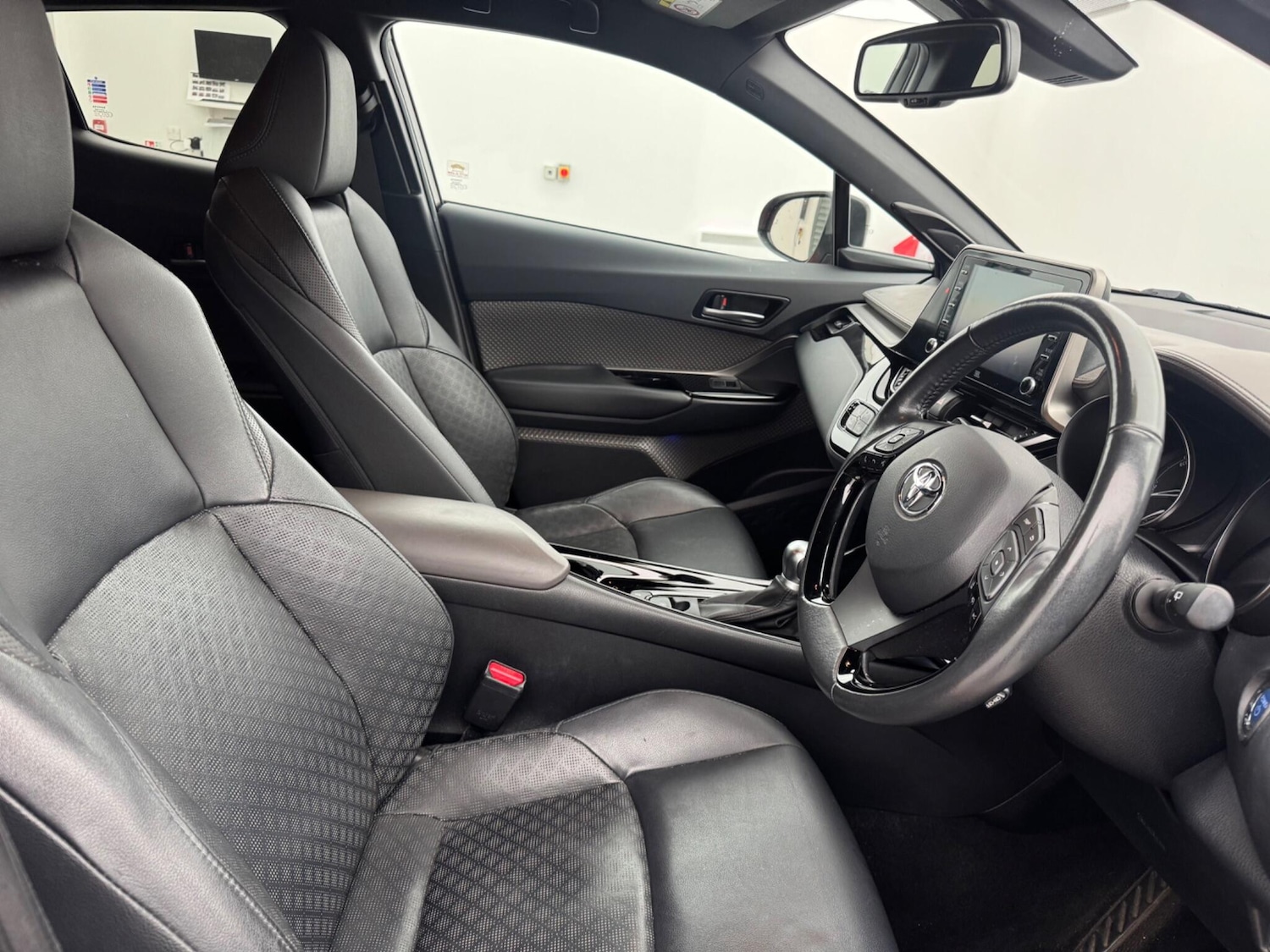 Used Toyota C-HR 2020 for sale - 77995259: Photo 9