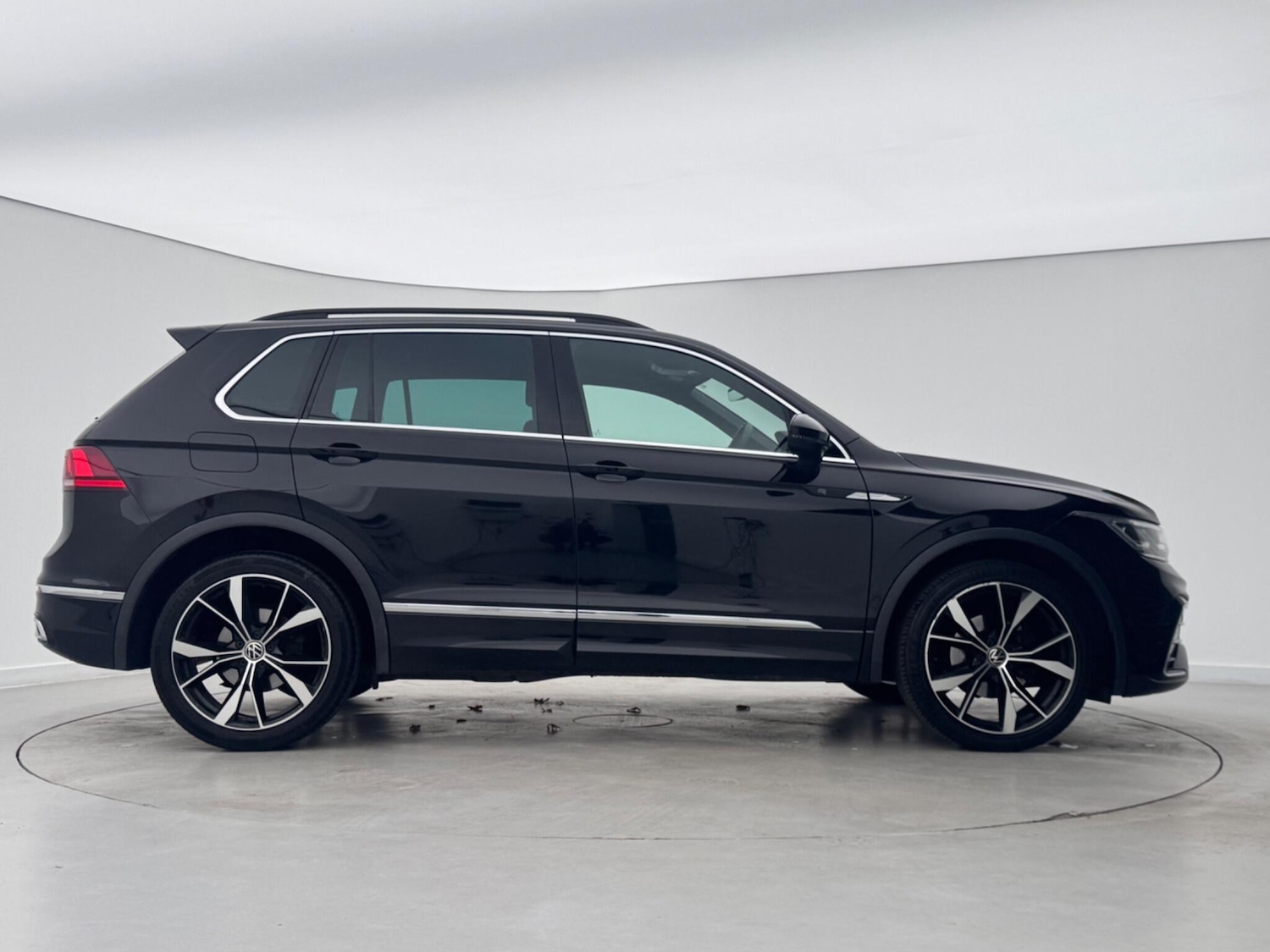 Used Volkswagen Tiguan 2021 for sale - 76674359: Photo 6