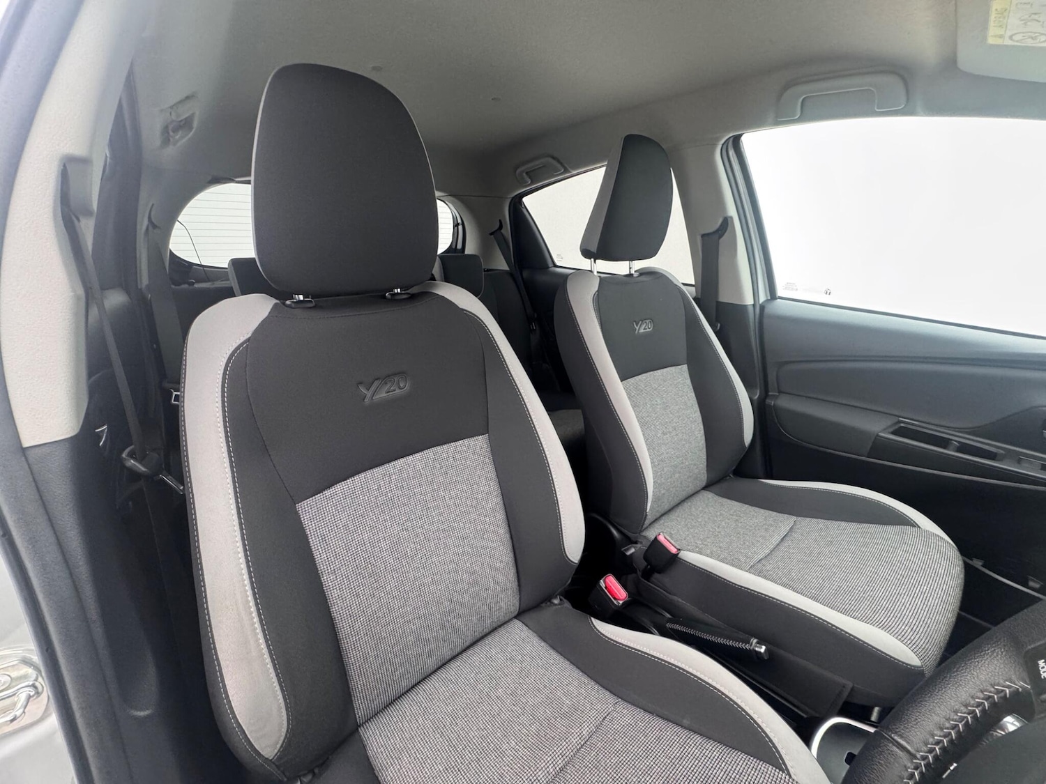 Used Toyota Yaris 2020 for sale - 76904908: Photo 9