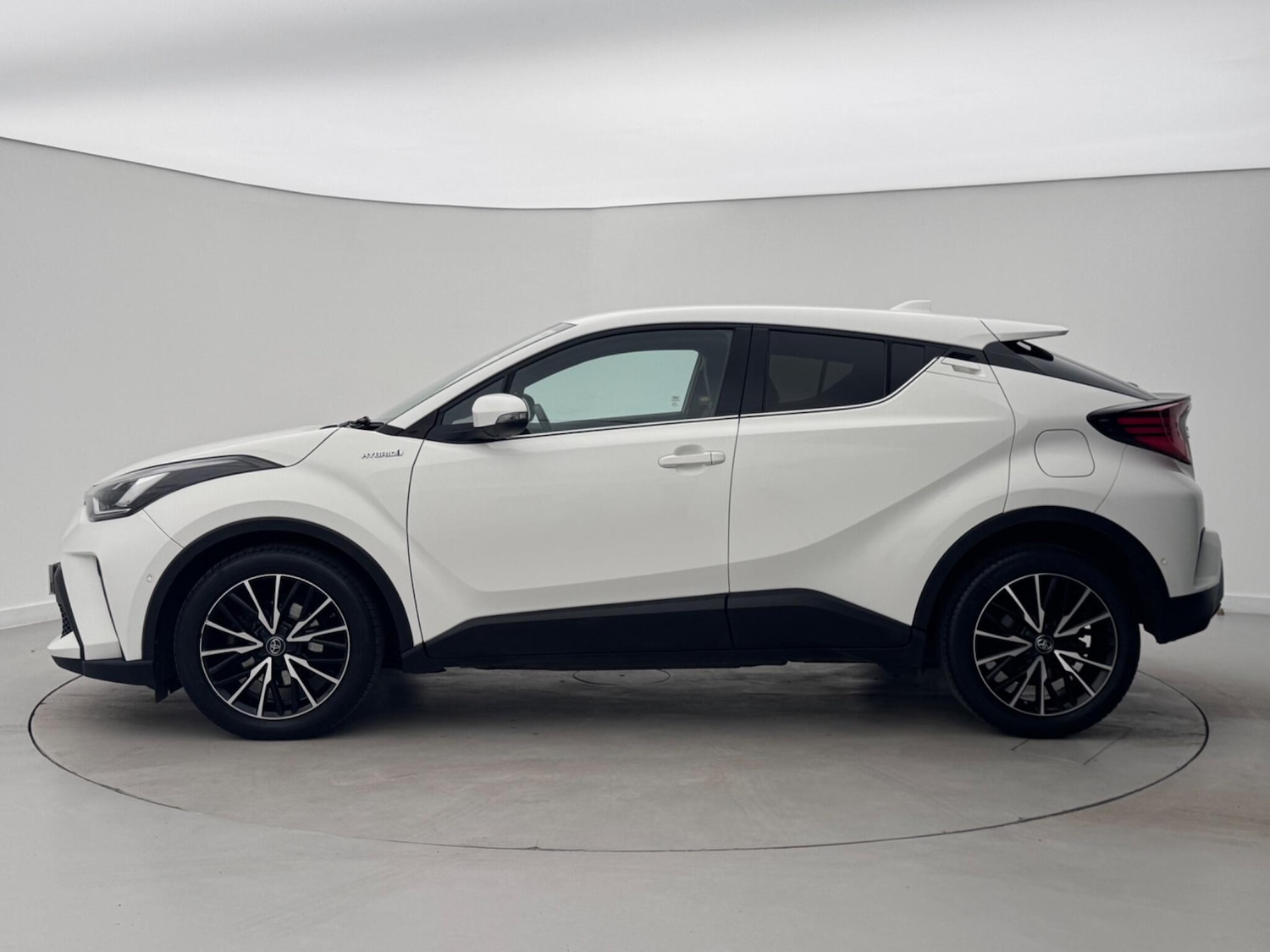 Used Toyota C-HR 2020 for sale - 78098834: Photo 4