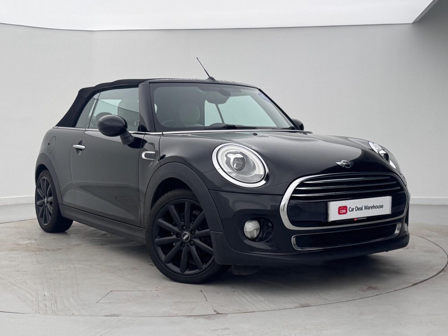 Used MINI Convertible 2017 for sale - 77282886: Photo 1