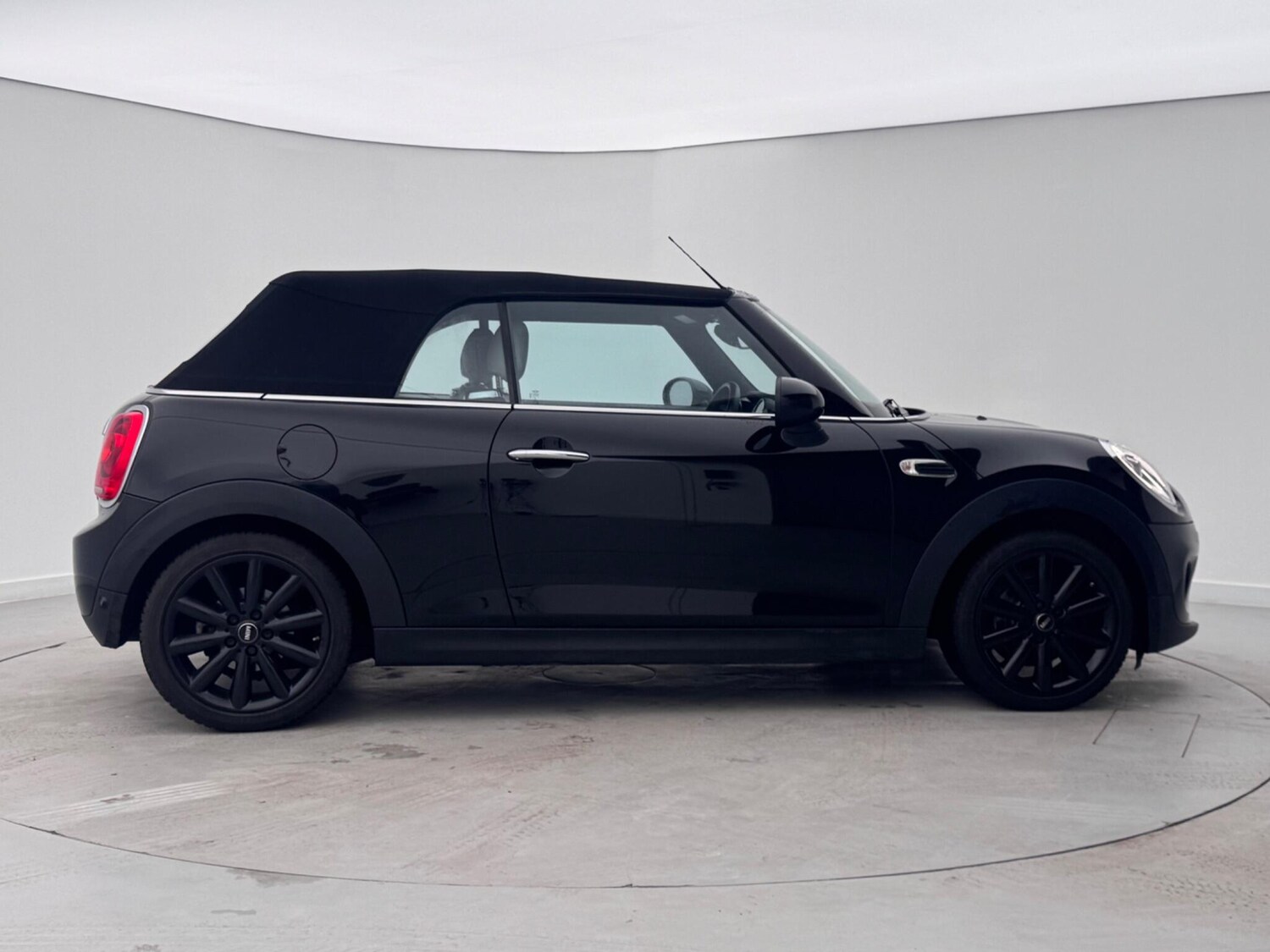 Used MINI Convertible 2017 for sale - 77282886: Photo 6