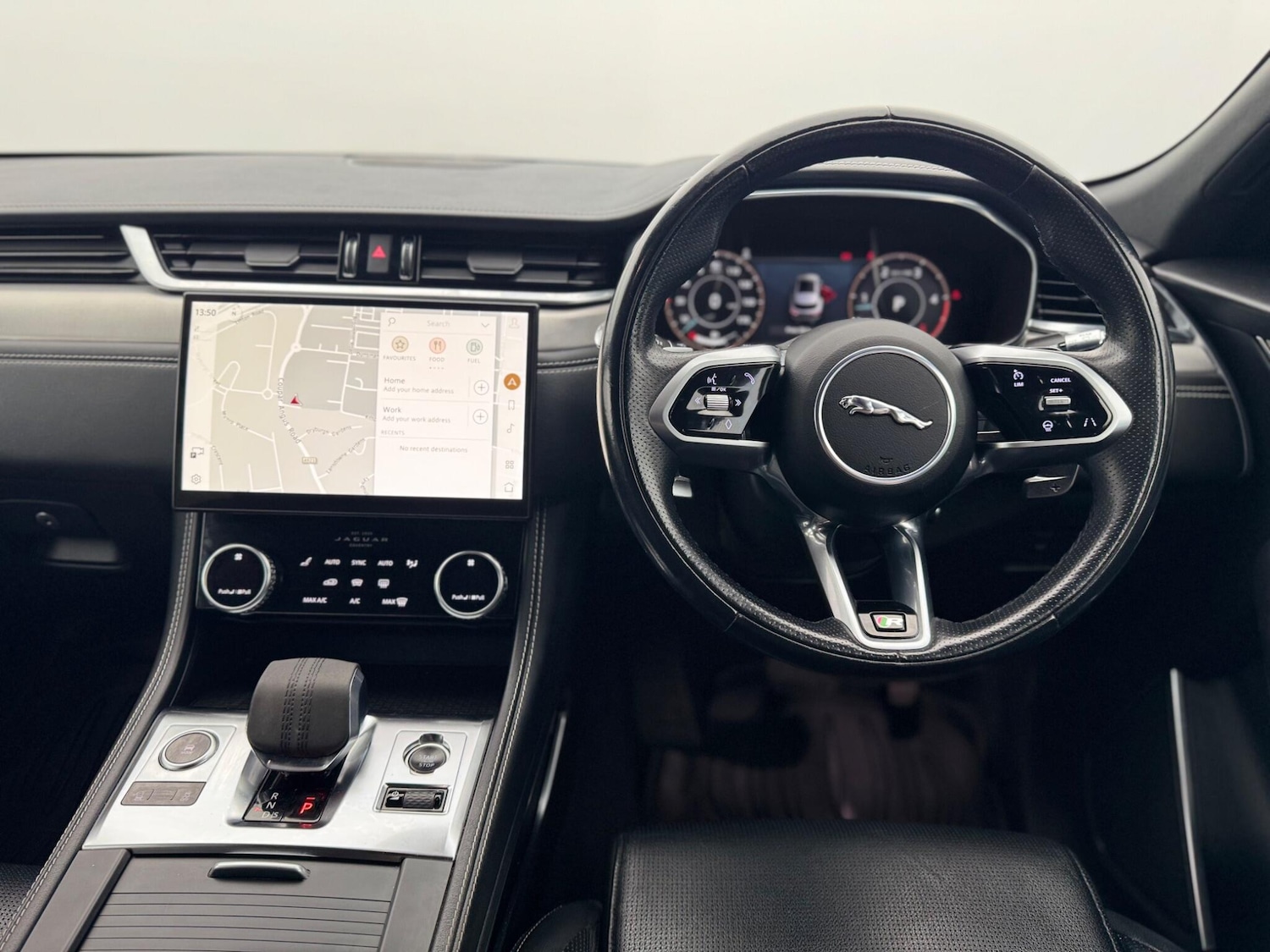 Used Jaguar F-Pace 2021 for sale - 76680821: Photo 9