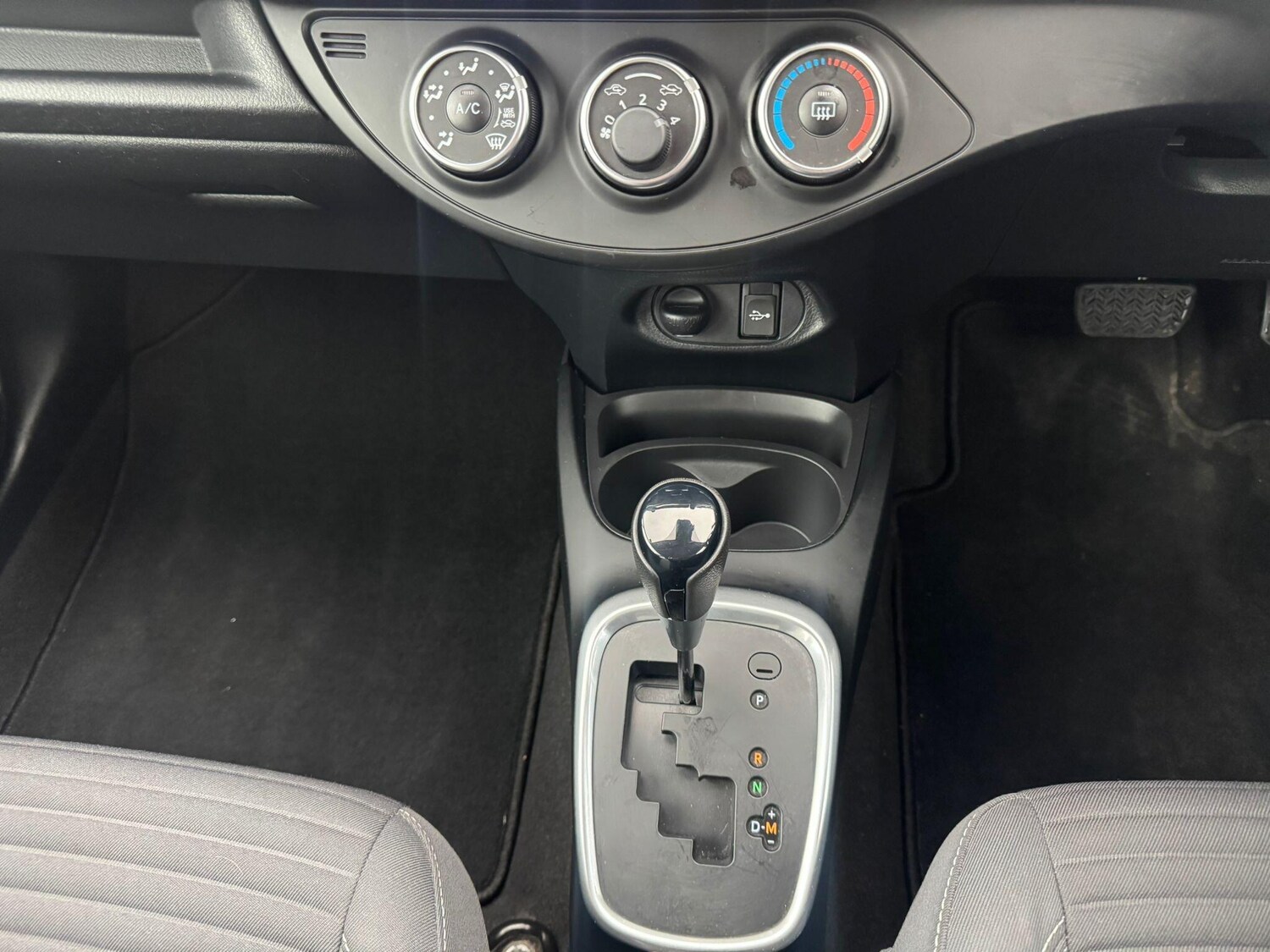 Used Toyota Yaris 2020 for sale - 77498349: Photo 9