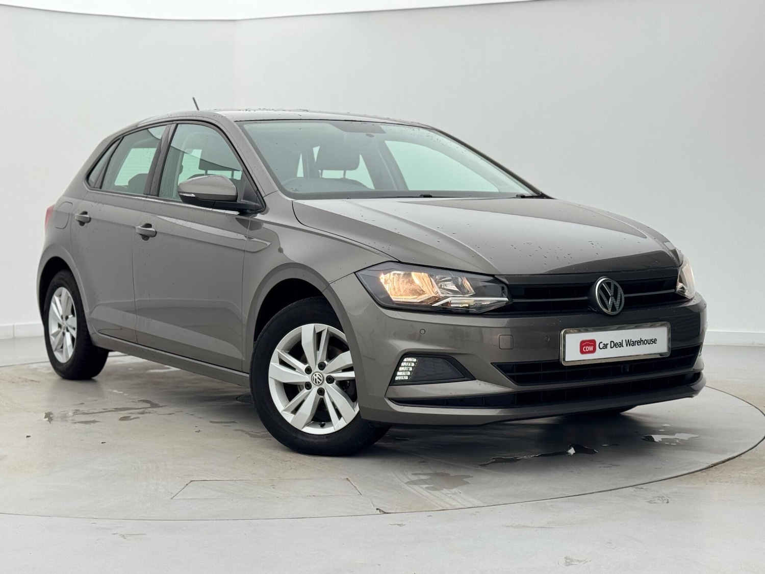 Used Volkswagen Polo 2019 for sale - 76673863: Photo 1
