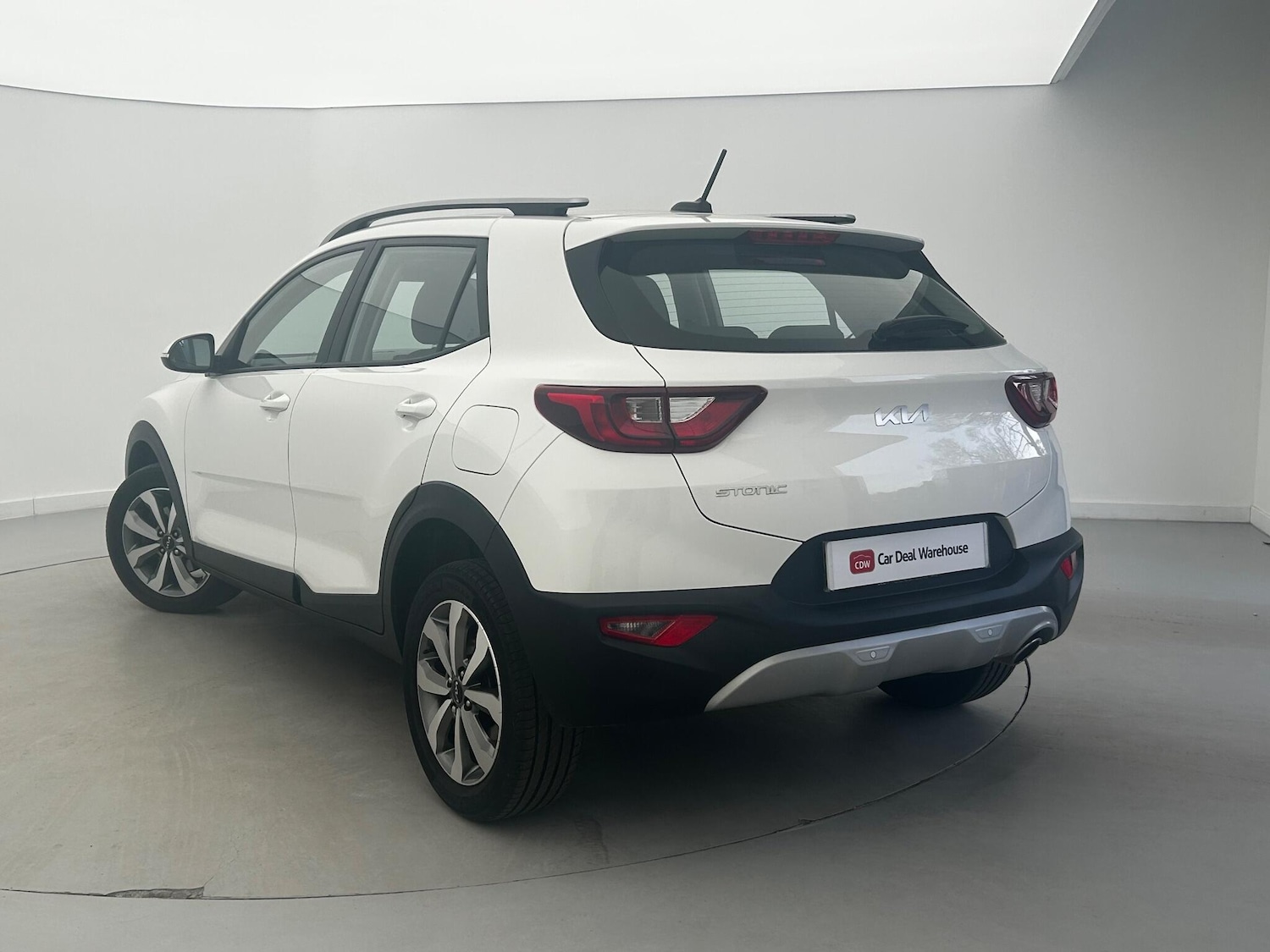 Used Kia Stonic 2023 for sale - 77962205: Photo 3