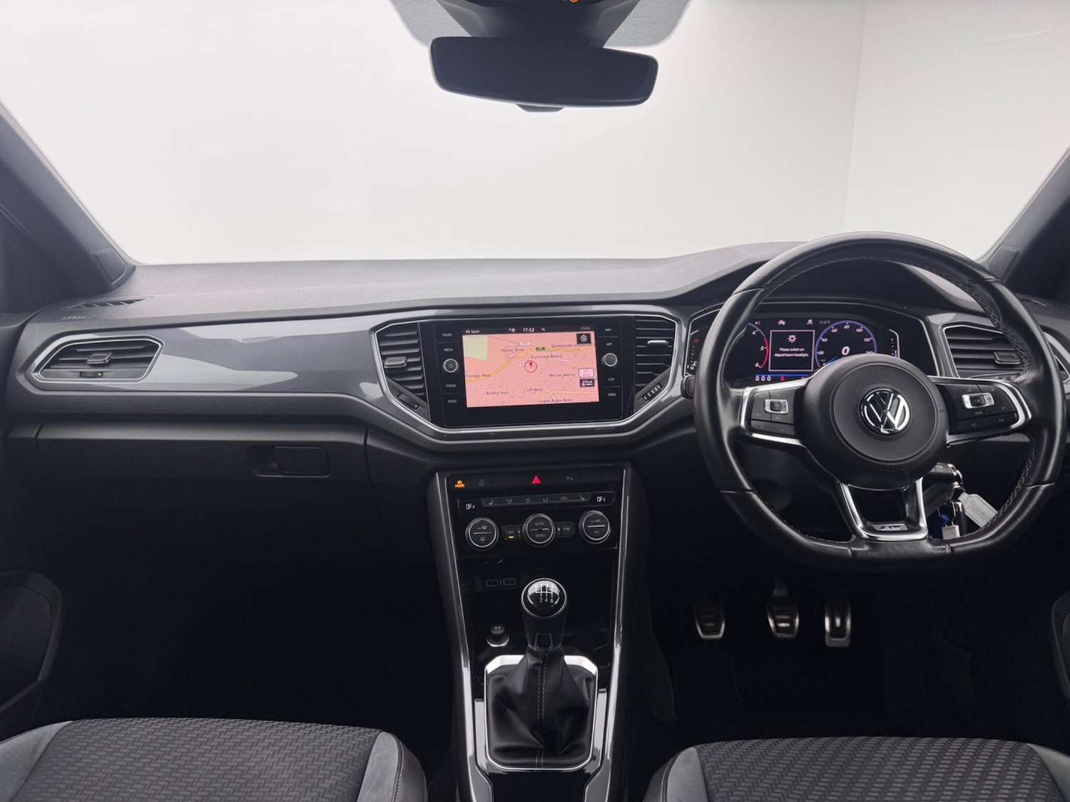 Used Volkswagen T-Roc 2019 for sale - 76673853: Photo 8