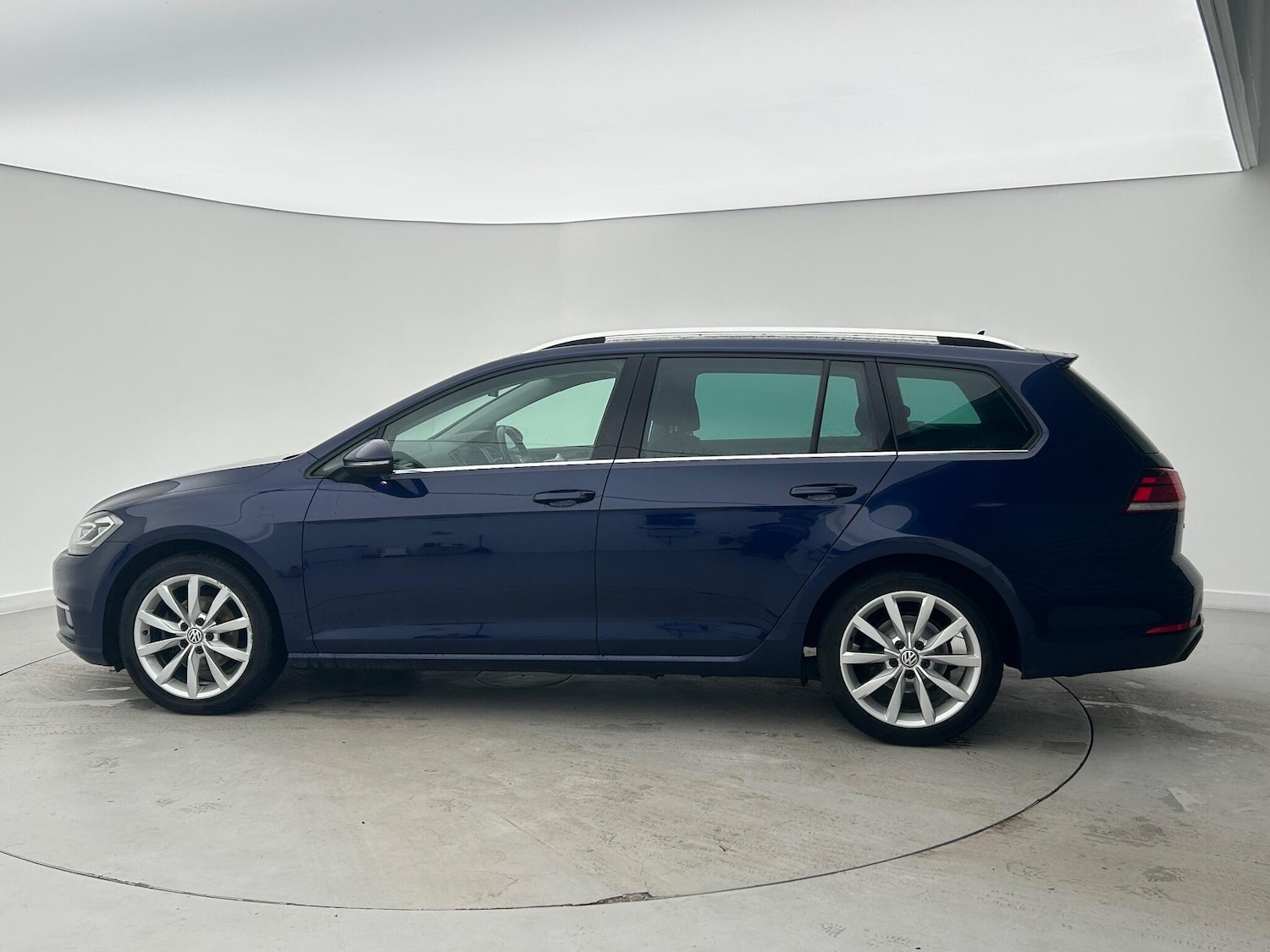 Used Volkswagen Golf 2020 for sale - 76891998: Photo 5