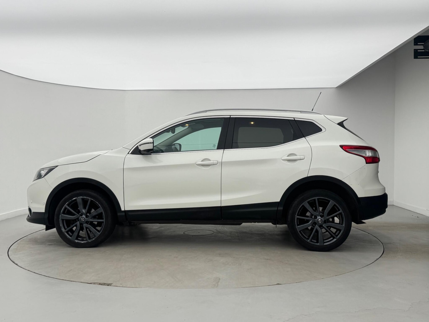 Used Nissan Qashqai 2016 for sale - 78143688: Photo 4