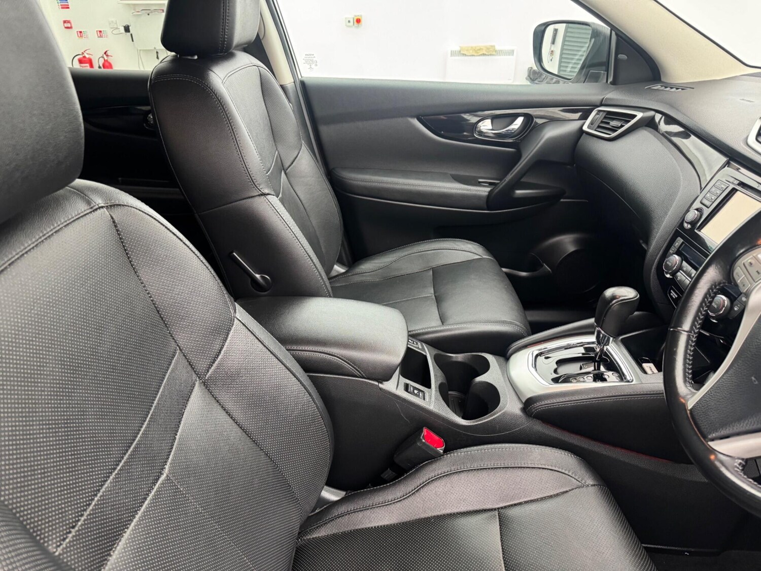 Used Nissan Qashqai 2016 for sale - 78143688: Photo 9