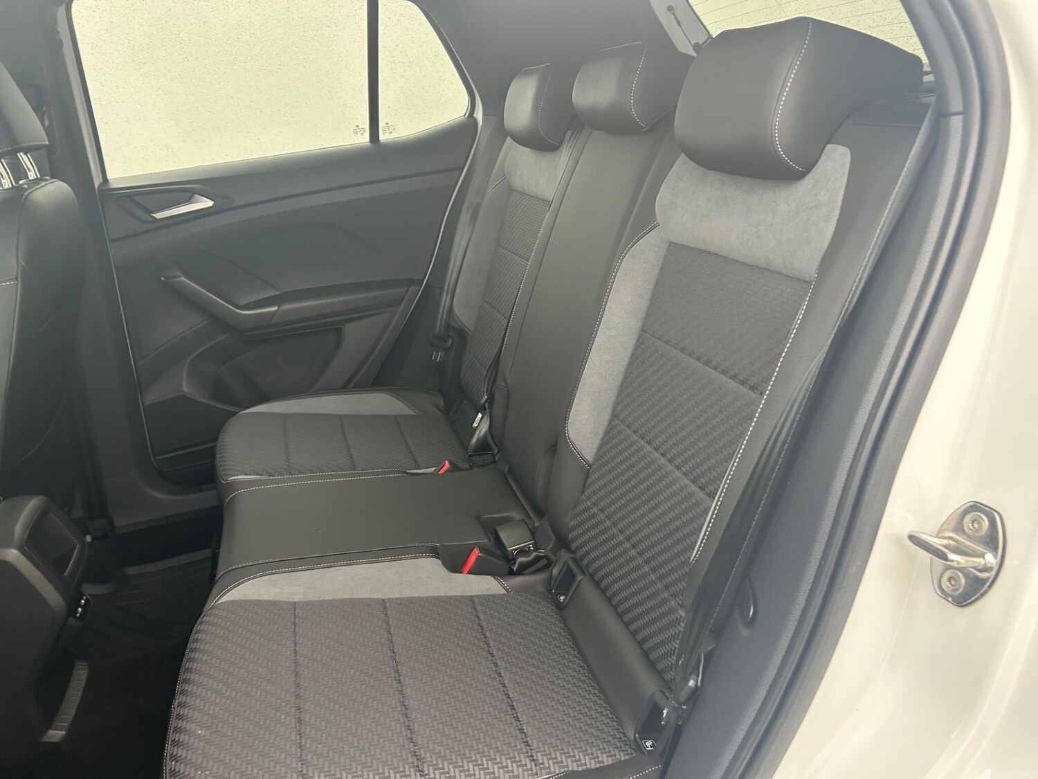 Used Volkswagen T-Cross 2022 for sale - 76675086: Photo 10