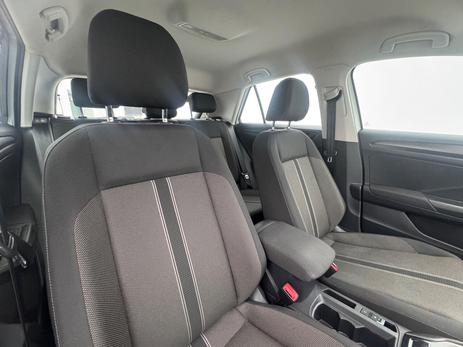 Used Volkswagen T-Roc 2018 for sale - 77809902: Photo 10