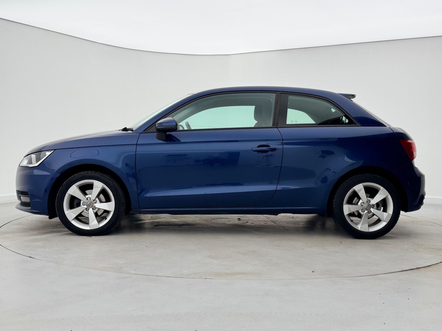 Used Audi A1 2017 for sale - 76611571: Photo 5