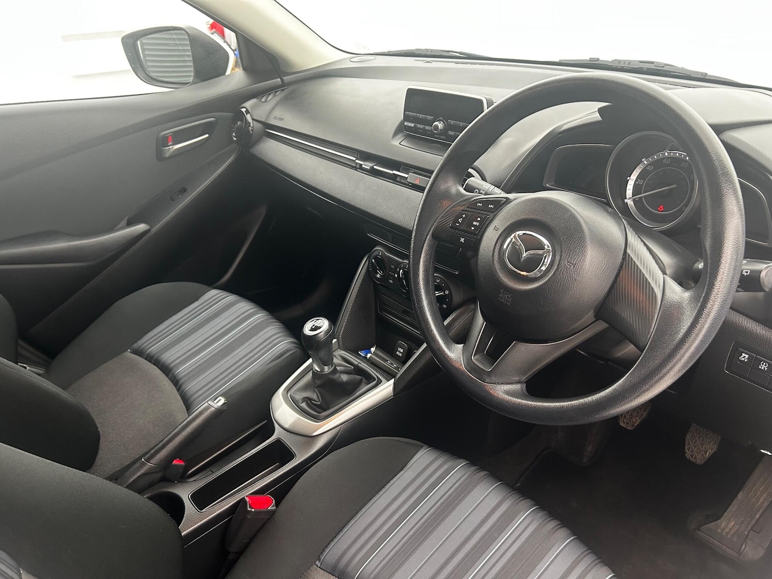 Used Mazda Mazda2 2016 for sale - 77901505: Photo 7