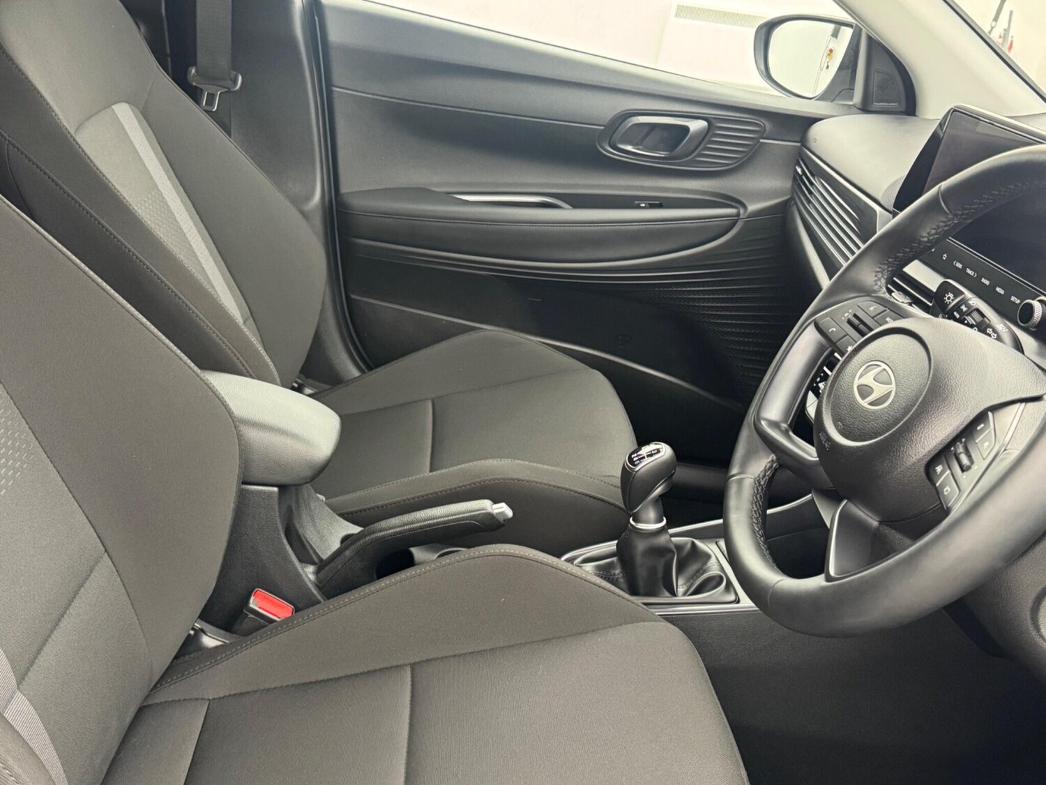 Used Hyundai i20 2025 for sale - 77901500: Photo 10