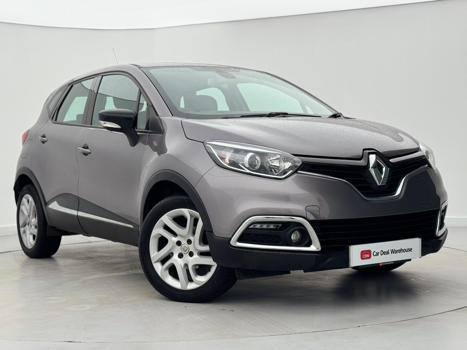Used Renault Captur 2017 for sale - 76762281: Photo 1