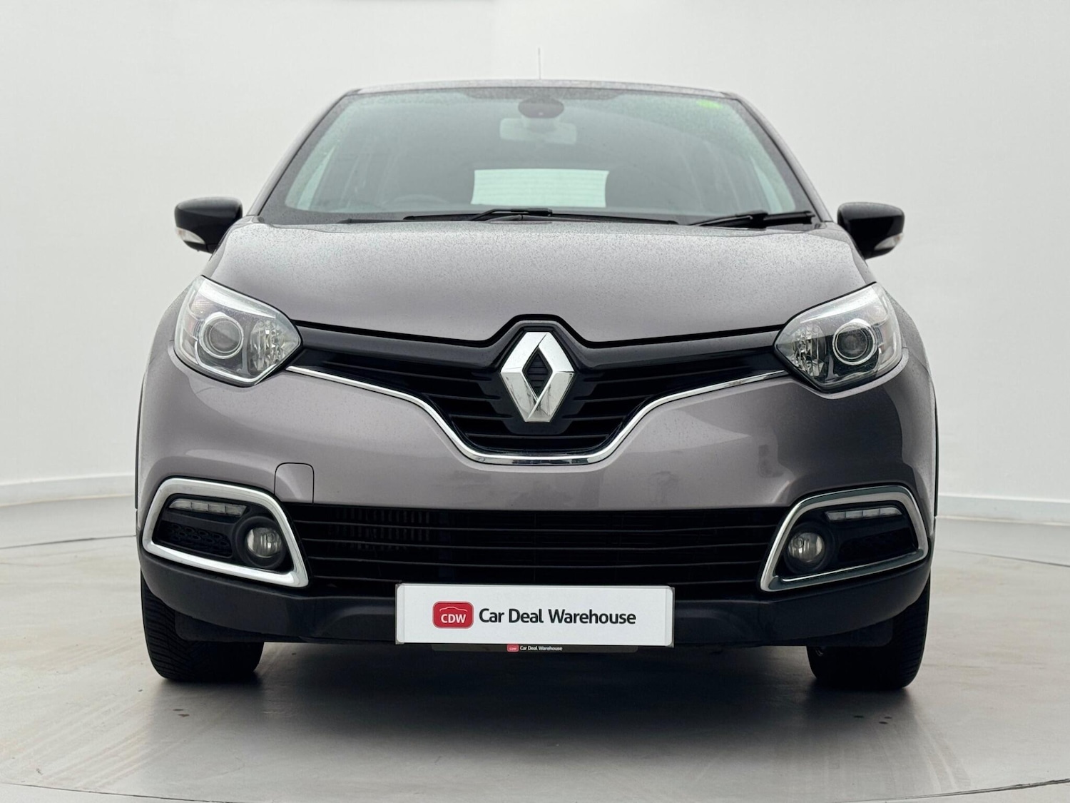 Used Renault Captur 2017 for sale - 76762281: Photo 2