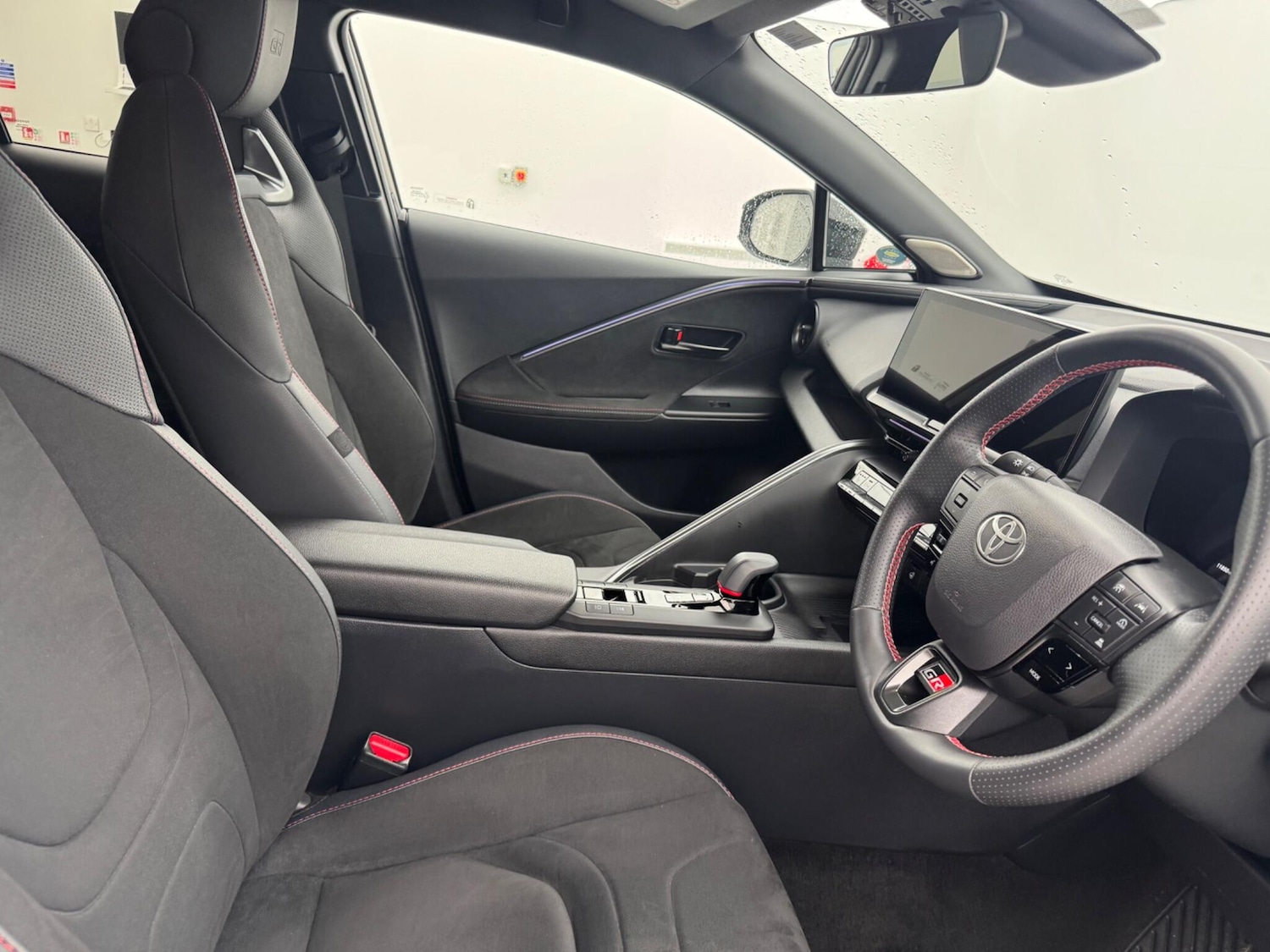 Used Toyota C-HR 2024 for sale - 77871999: Photo 9