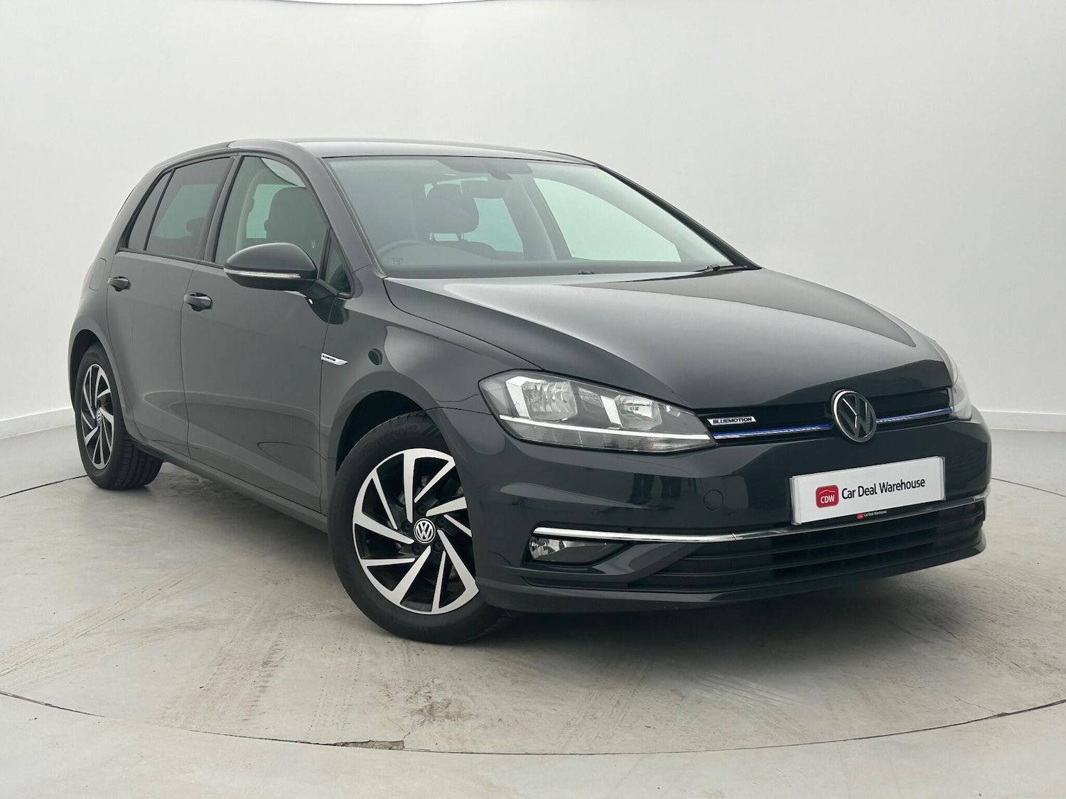 Used Volkswagen Golf 2019 for sale - 77323760: Photo 1