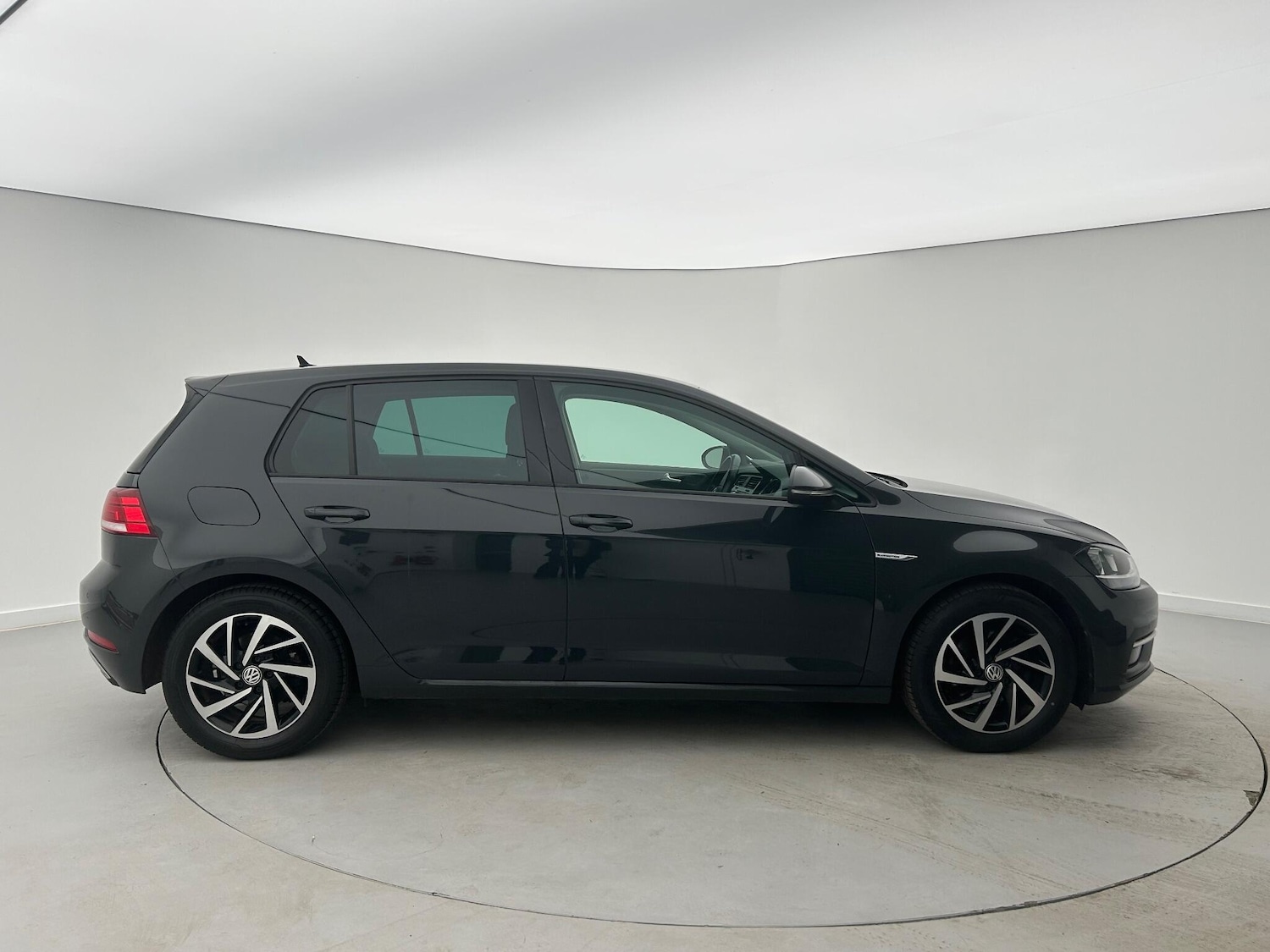 Used Volkswagen Golf 2019 for sale - 77323760: Photo 7