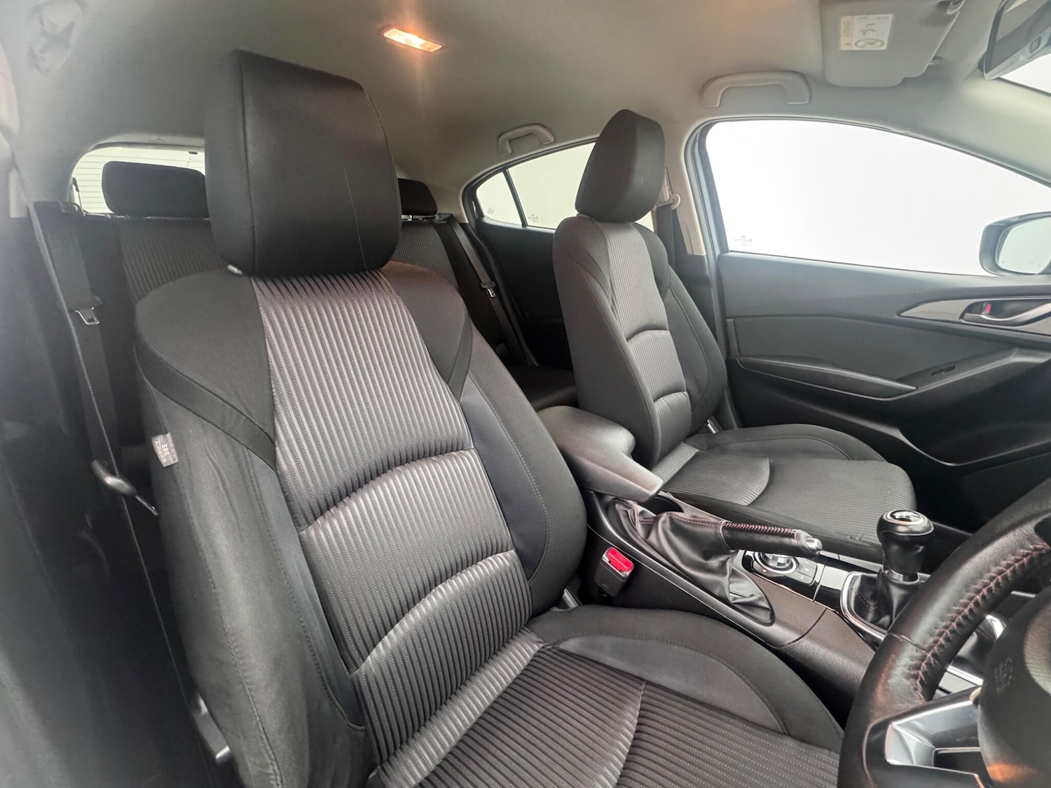 Used Mazda Mazda3 2016 for sale - 76979731: Photo 10