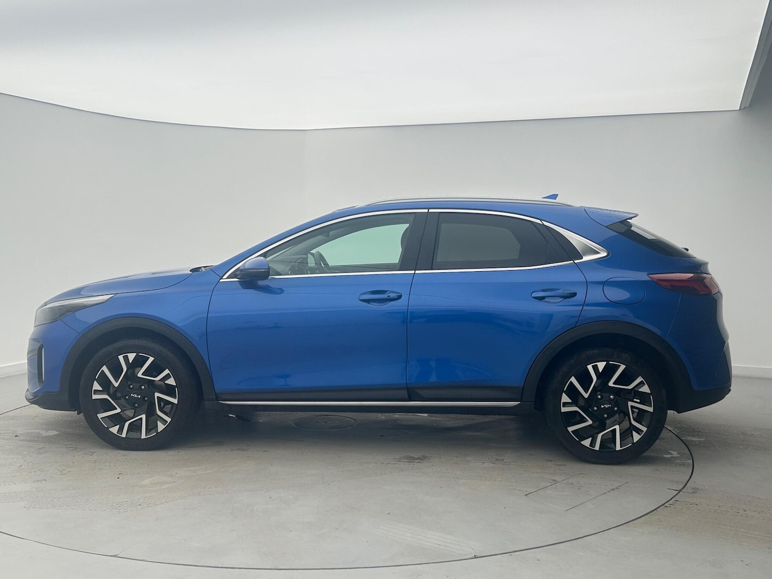 Used Kia XCeed 2023 for sale - 76859116: Photo 5