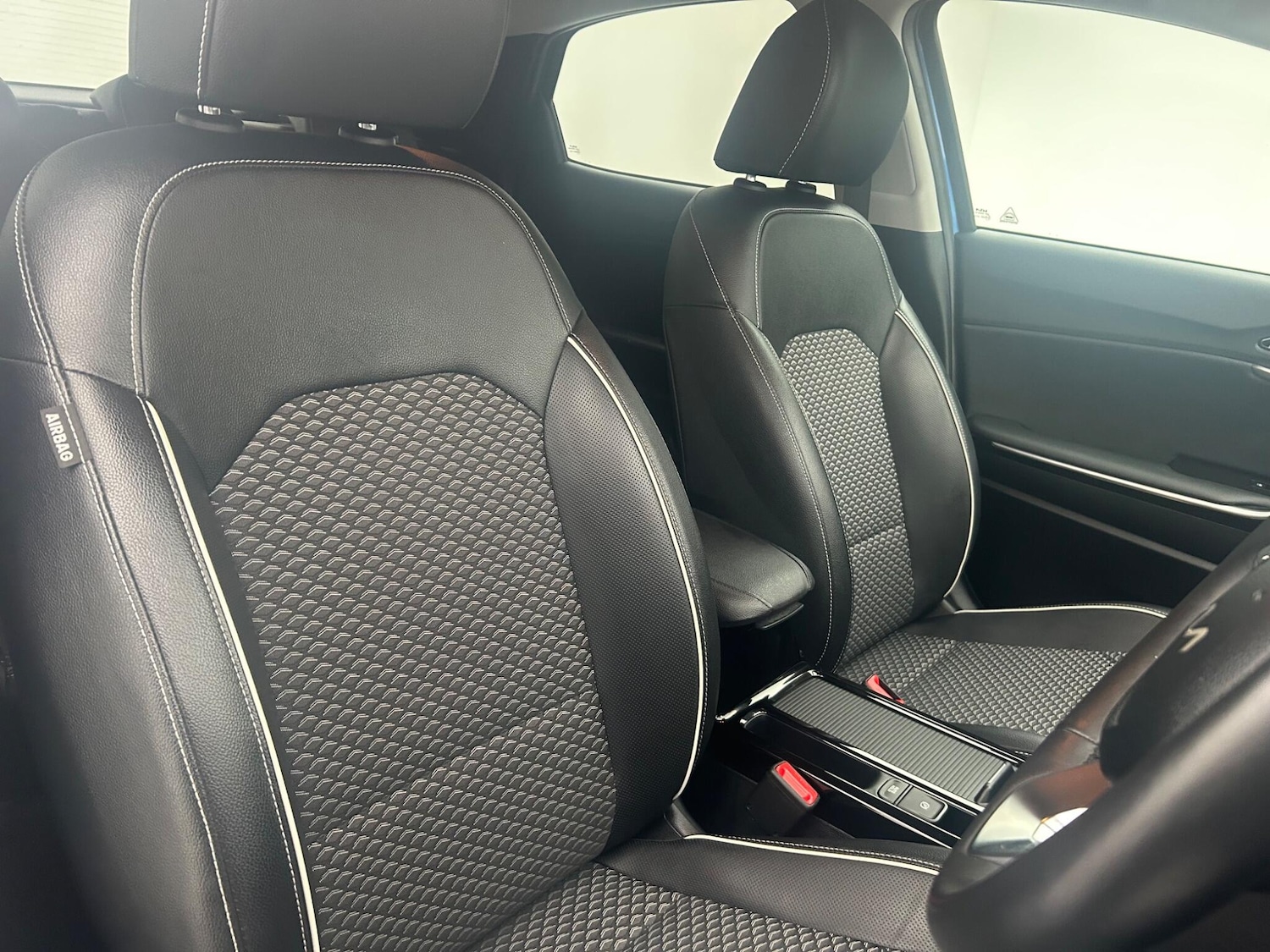 Used Kia XCeed 2023 for sale - 76859116: Photo 9