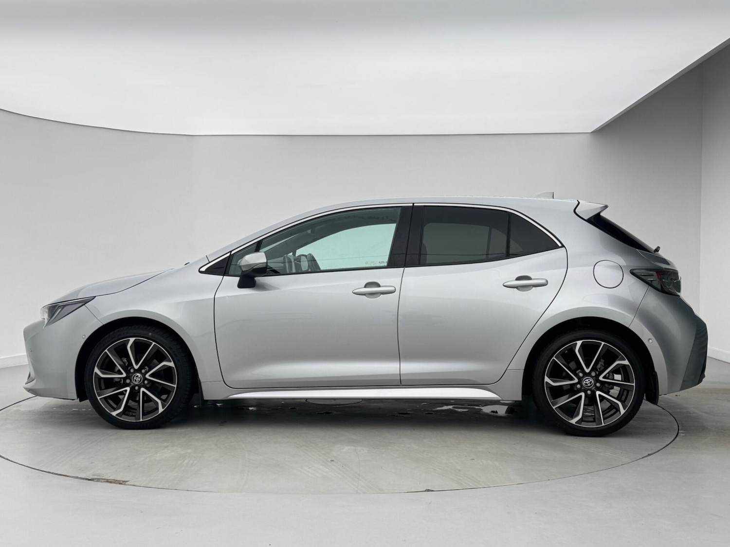 Used Toyota Corolla 2023 for sale - 77841155: Photo 4