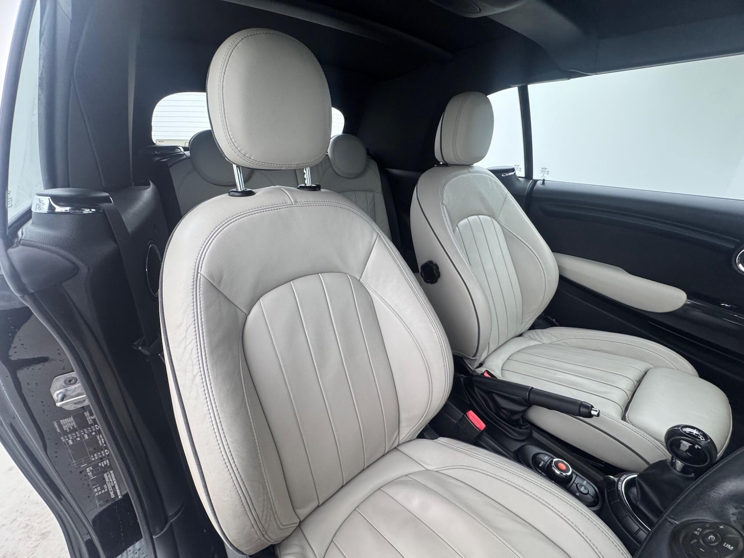 Used MINI Convertible 2017 for sale - 77179877: Photo 10