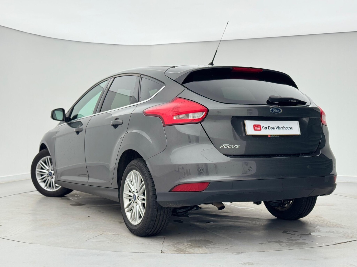 Used Ford Focus 2017 for sale - 76673540: Photo 4