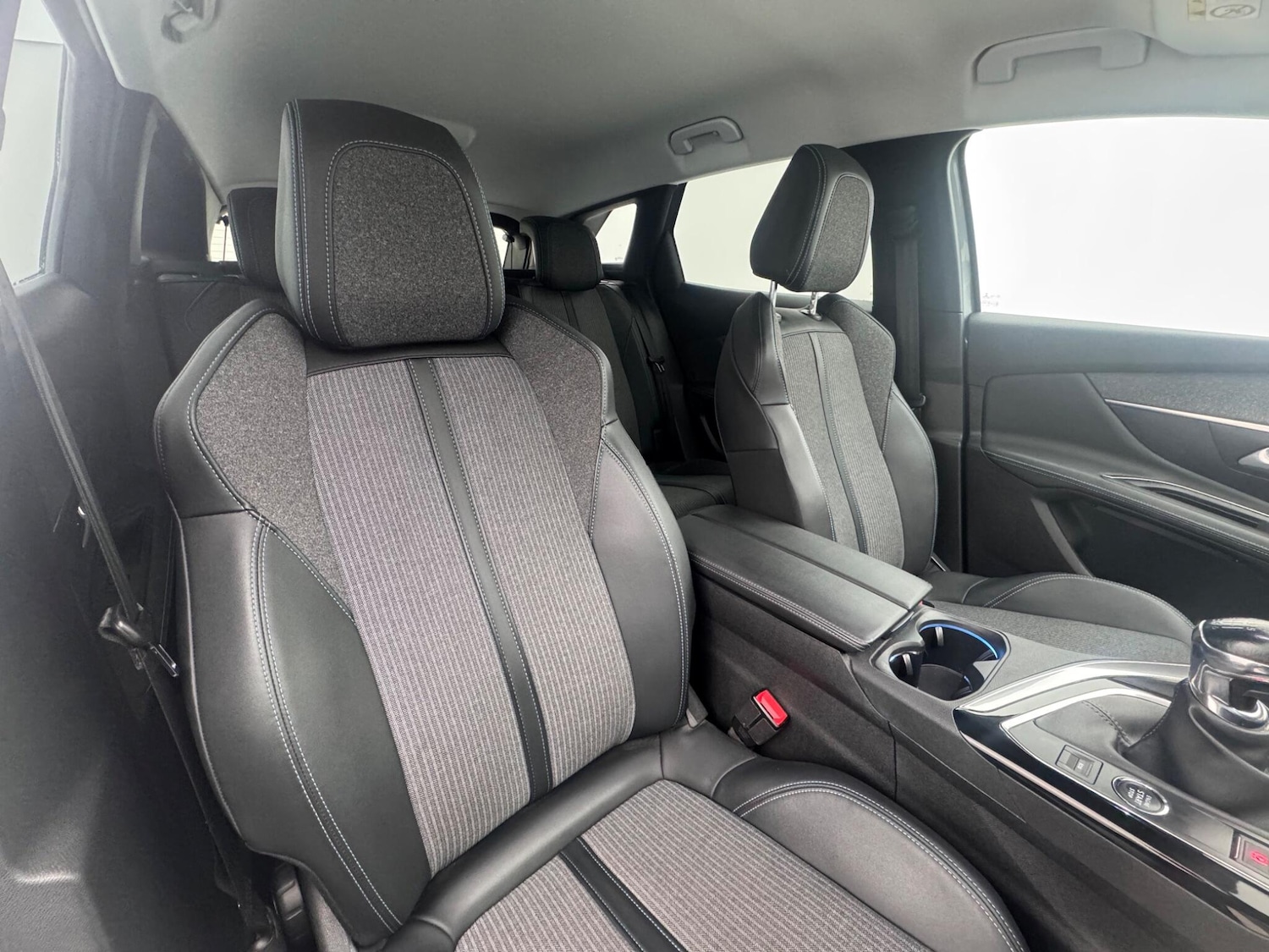 Used Peugeot 3008 2021 for sale - 77023251: Photo 8