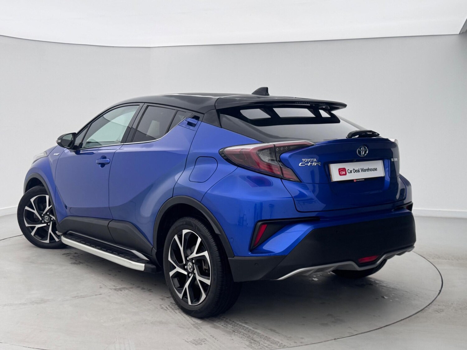 Used Toyota C-HR 2017 for sale - 77195685: Photo 4