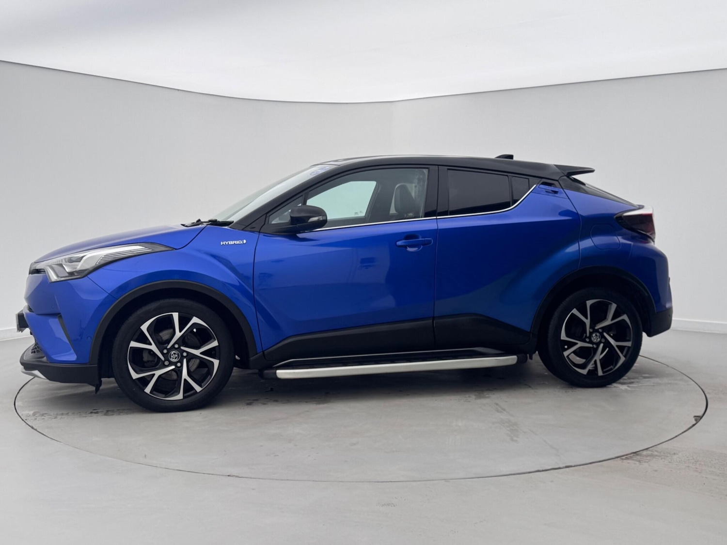 Used Toyota C-HR 2017 for sale - 77195685: Photo 5