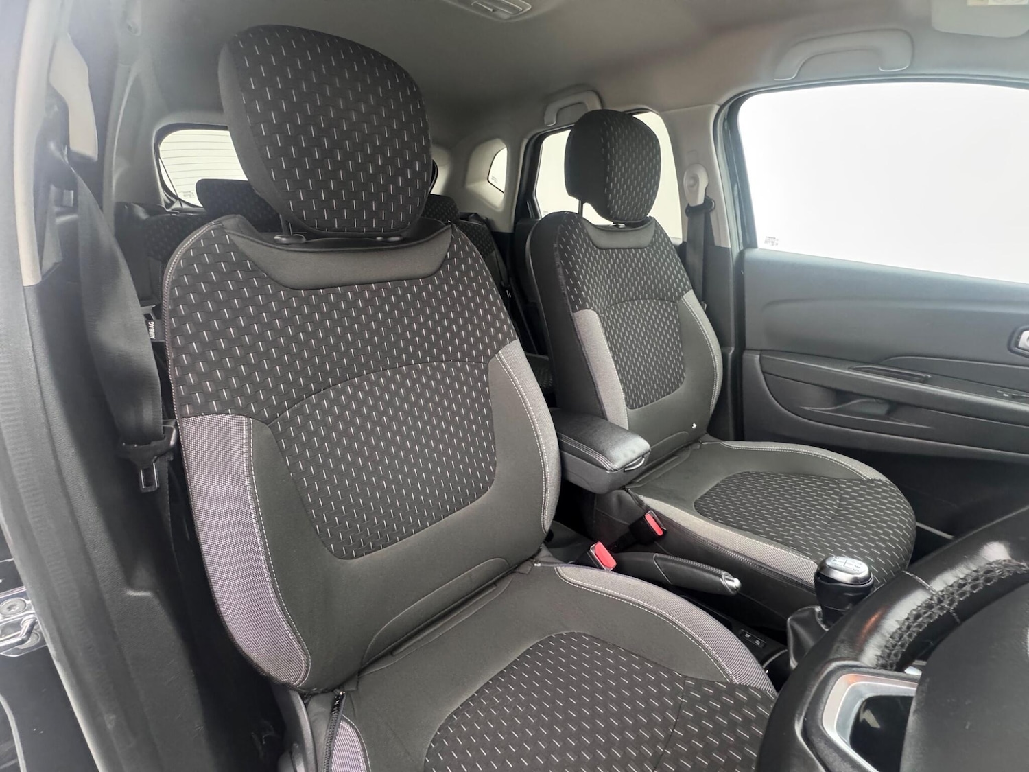 Used Renault Captur 2018 for sale - 77759255: Photo 10