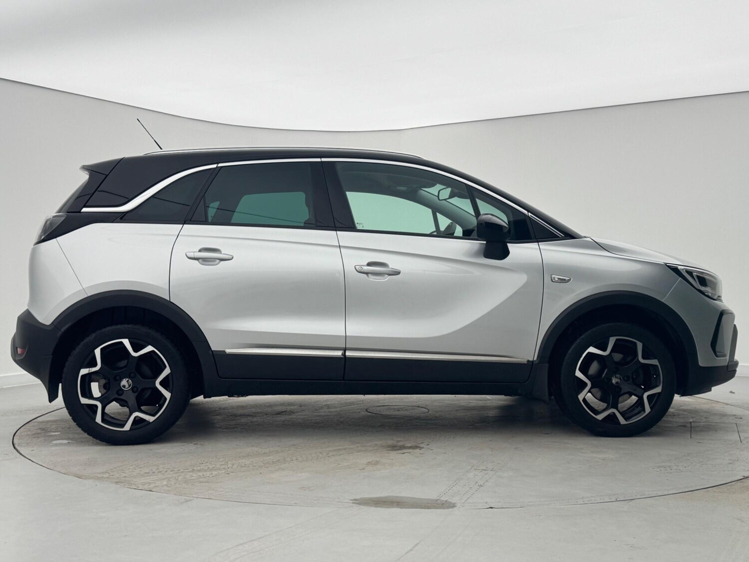 Used Vauxhall Crossland 2022 for sale - 77258799: Photo 8