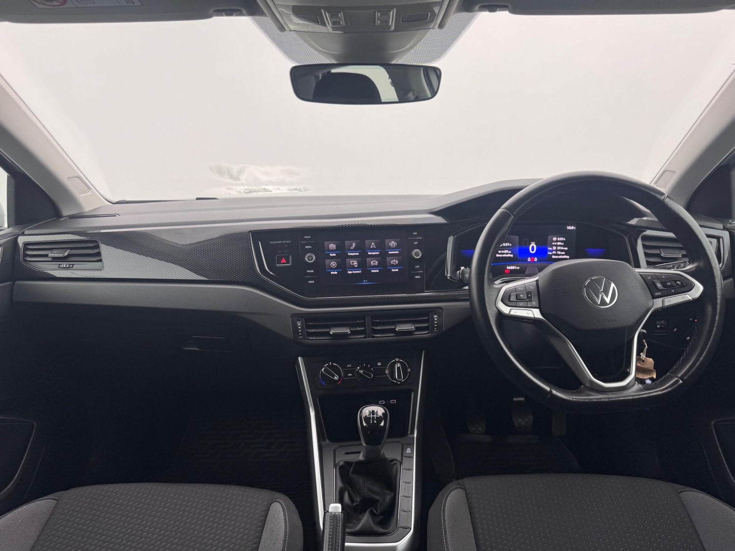 Used Volkswagen Polo 2022 for sale - 76675524: Photo 10