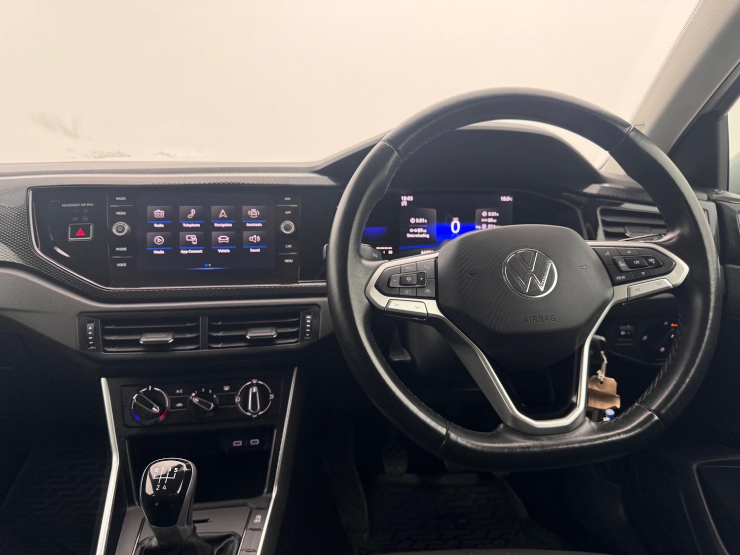 Used Volkswagen Polo 2022 for sale - 76675524: Photo 9