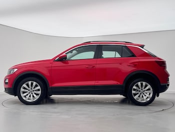 Used Volkswagen T-Roc 2021 for sale - 76674569: Photo