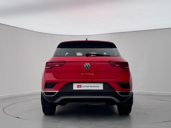 Used Volkswagen T-Roc 2021 for sale - 76674569: Photo