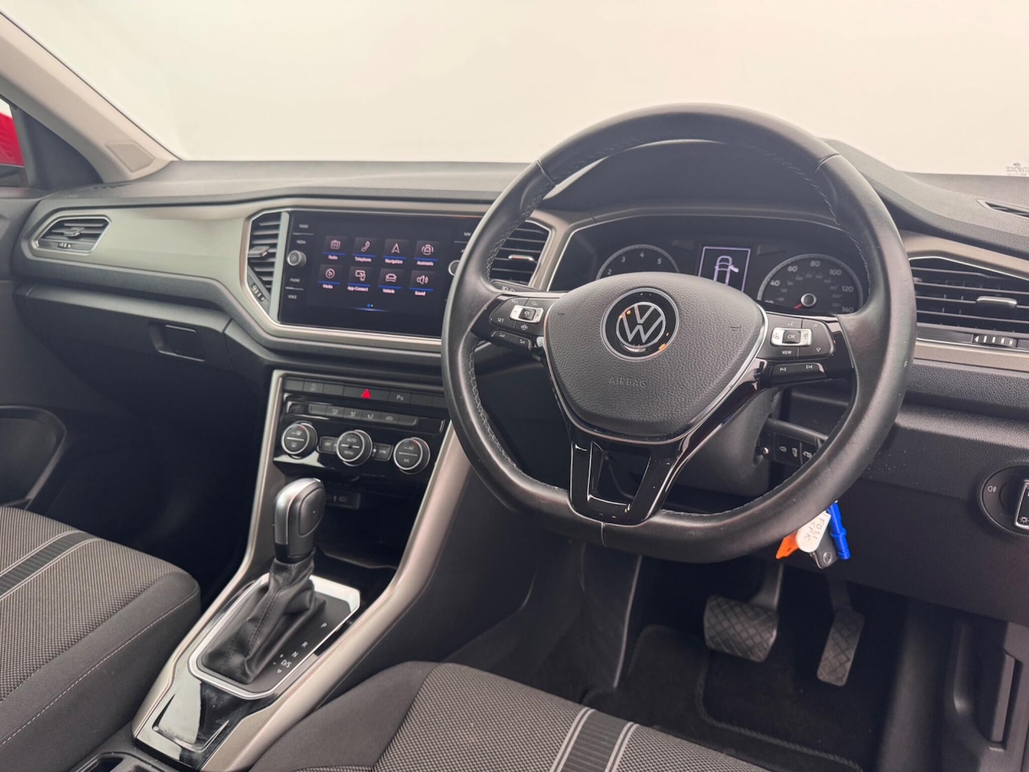 Used Volkswagen T-Roc 2021 for sale - 76674569: Photo 9