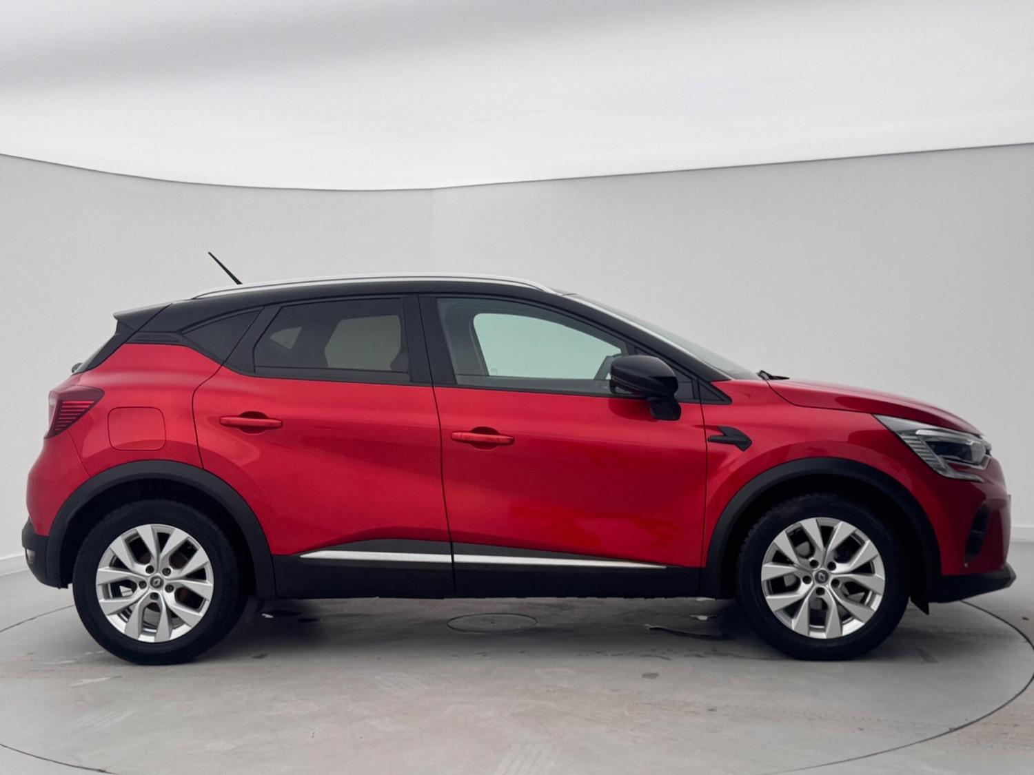 Used Renault Captur 2020 for sale - 77676205: Photo 5