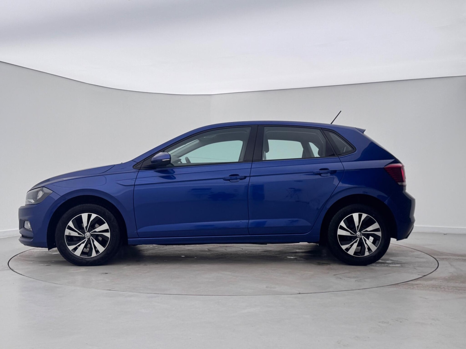 Used Volkswagen Polo 2019 for sale - 76979742: Photo 5