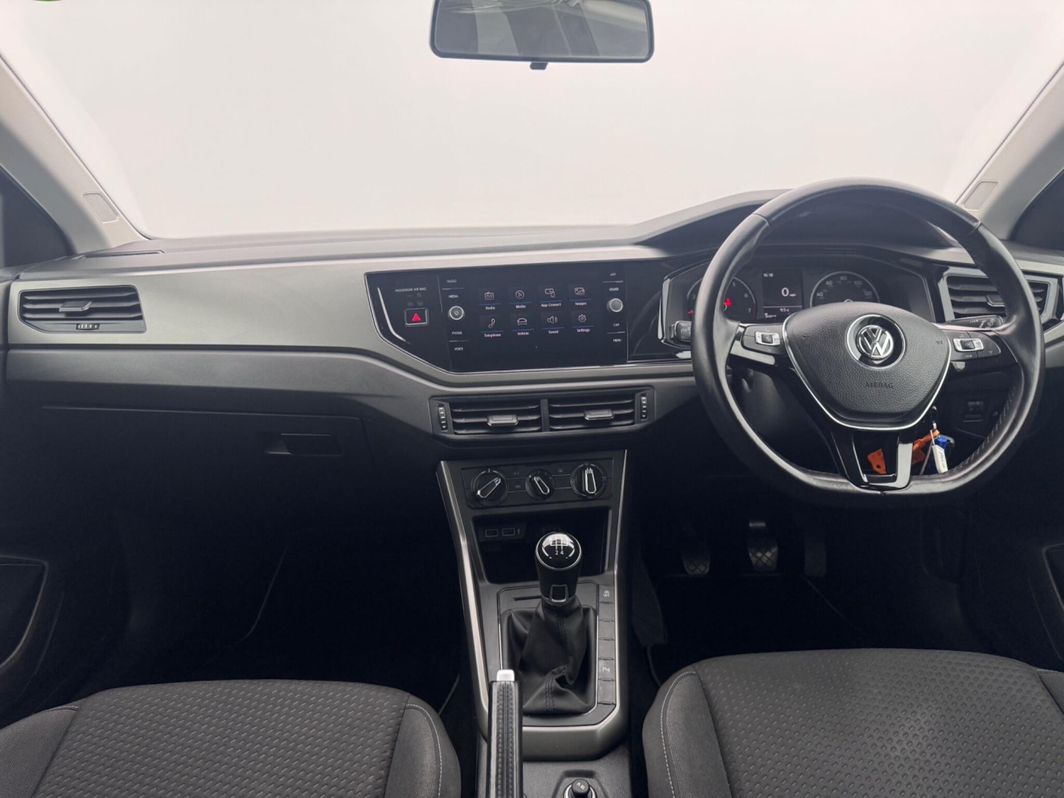 Used Volkswagen Polo 2018 for sale - 76673374: Photo 8